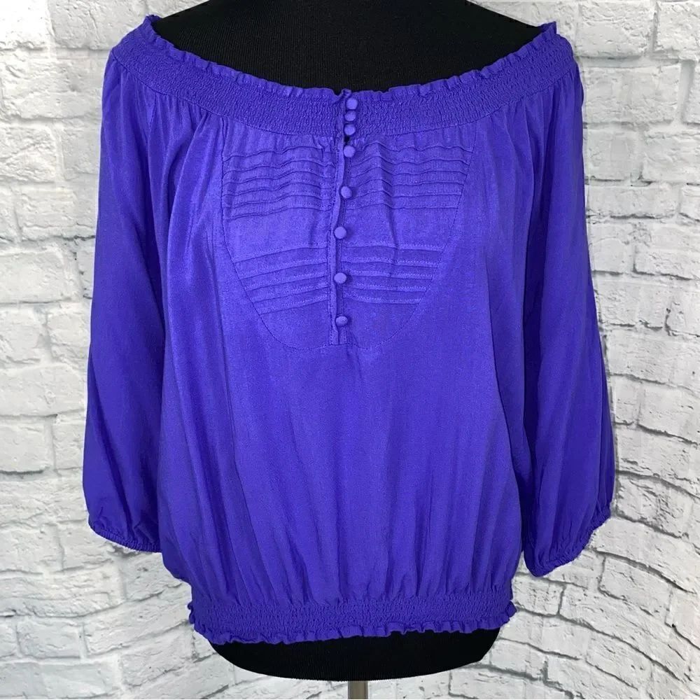 Gianni Bini off shoulder blouse 3/4 sleeves w/gathered cuffs purple sz L